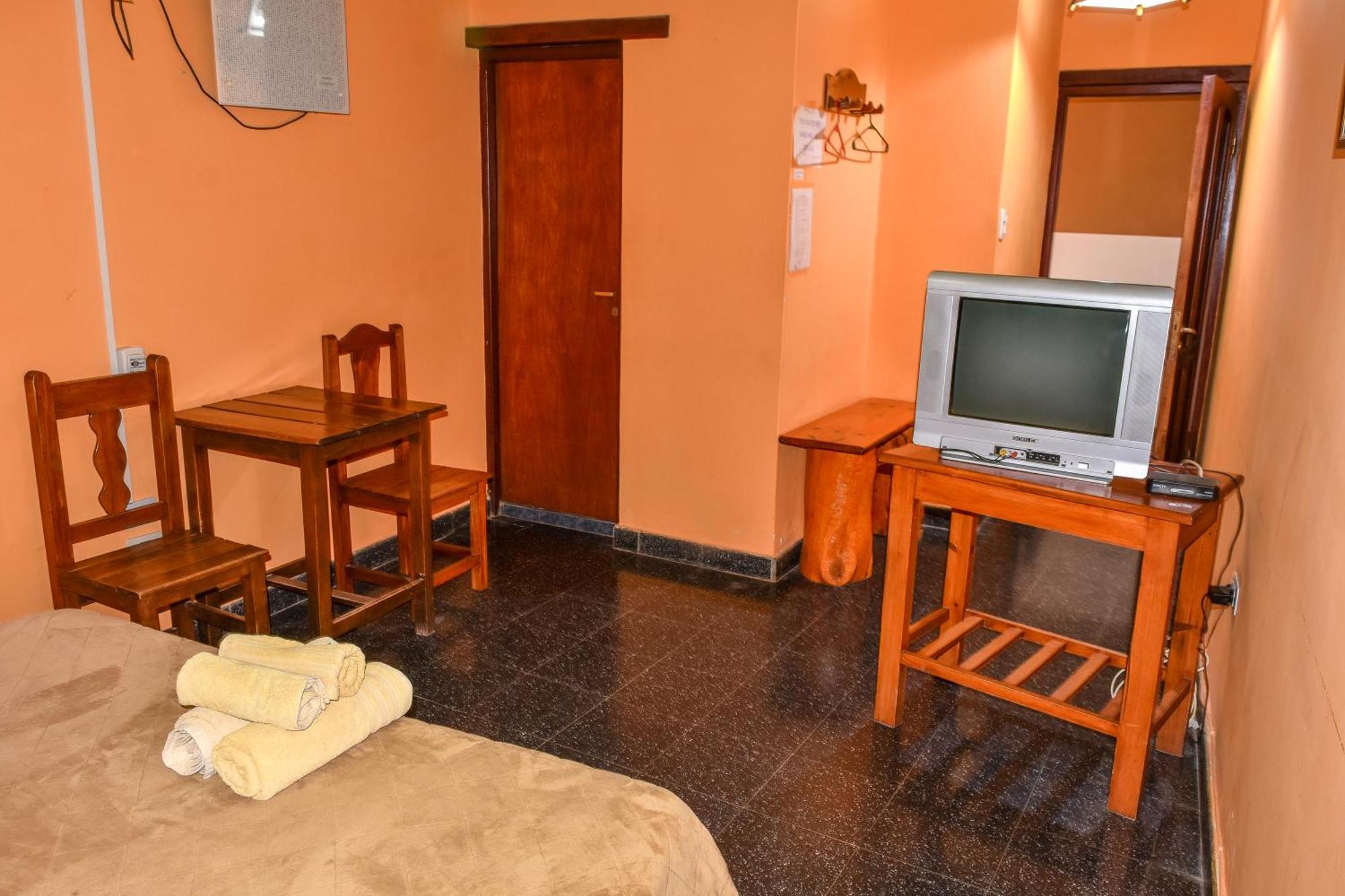 Hotel El Jardin Dante Tilcara Esterno foto
